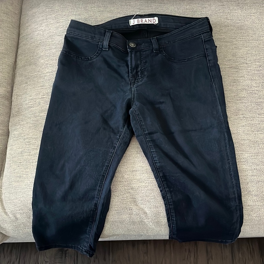 Black jean capris